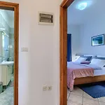 Nino-5 By Interhome Appartamento Porec