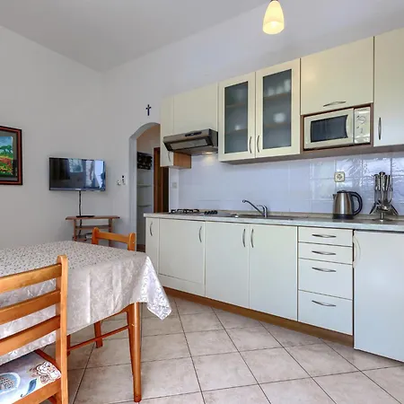 Appartement Nino-5 By Interhome