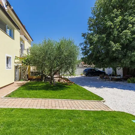 Nino-5 By Interhome Poreč