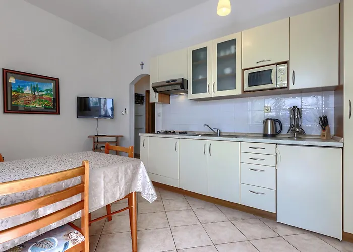 Apartment Nino-5 By Interhome