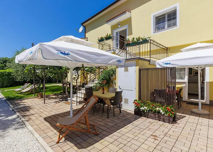 Apartment Nino-5 By Interhome *